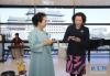1月15日，国家主席习近平夫人彭丽媛同芬兰总统夫人豪吉欧在北京欣赏音乐诗会。新华社记者丁林 摄
