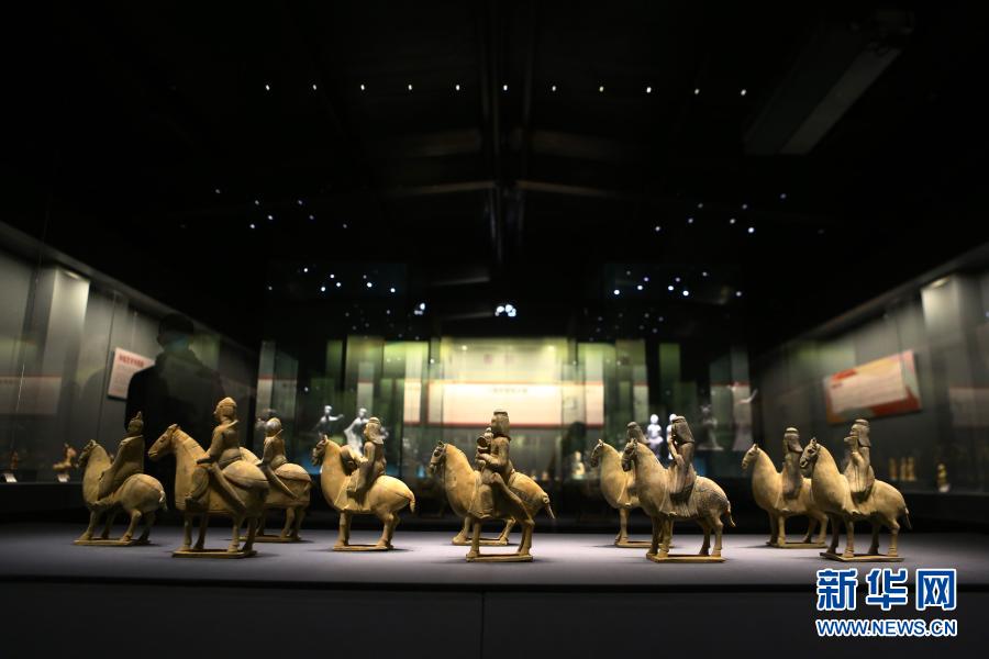 百余件汉唐乐舞文物在郑州展出 