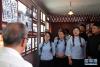 7月22日，来自北京大学的学生在博文女校参观，了解百年前“北京大学暑期旅行团”革命前辈们的故事。 