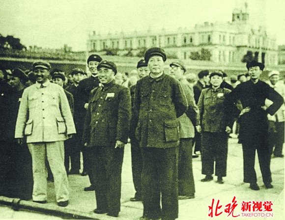 人民英雄纪念碑奠基