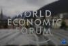 这是5月22日在瑞士达沃斯拍摄的世界经济论坛年会的标识。