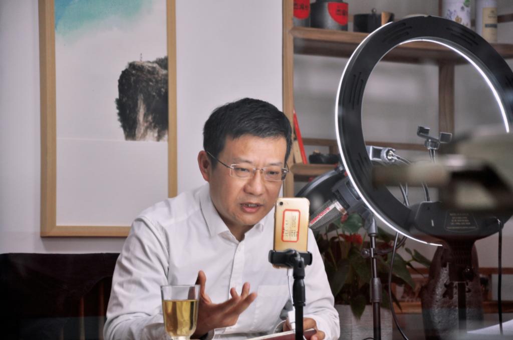 程序员转型历史博主，“小璐歌”如何收获600万粉丝？ 